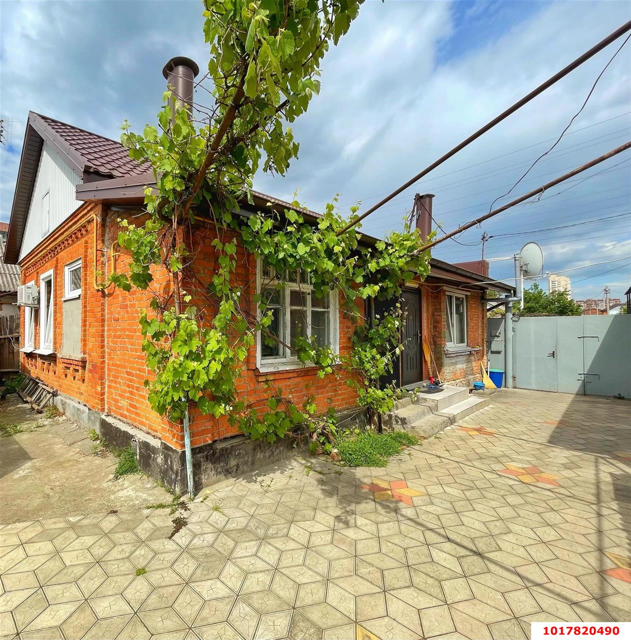 Фото №1: Дом 35&nbsp;м² + 1.3&nbsp;сот., 1&nbsp;эт. - Краснодар, Центральный внутригородской округ, мкр. Дубинка, ул. Фурманова, 93