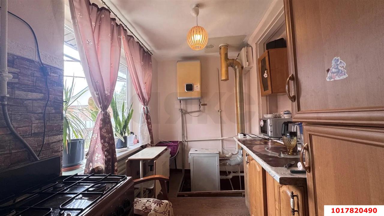 Фото №2: Дом 35&nbsp;м² + 1.3&nbsp;сот., 1&nbsp;эт. - Краснодар, Центральный внутригородской округ, мкр. Дубинка, ул. Фурманова, 93