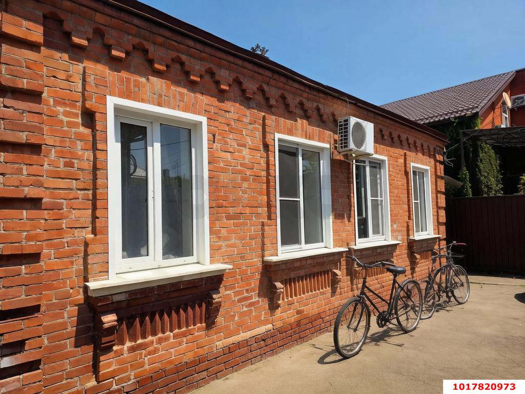 Фото №2: Часть дома 110&nbsp;м² + 2.76&nbsp;сот., 1&nbsp;эт. - Краснодар, Прикубанский внутригородской округ, мкр. Славянский, ул. 4-я Линия, 28