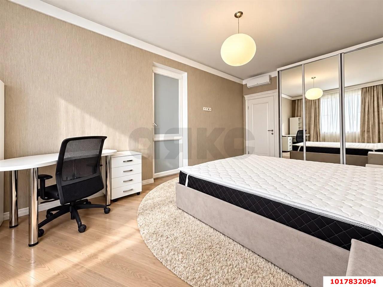 Фото №10: 3-комнатная квартира 120&nbsp;м², 8/21&nbsp;эт. - Краснодар, Прикубанский внутригородской округ, Школьный, Круглик, мкр. жилой комплекс Версаль, ул. Черниговская, 1