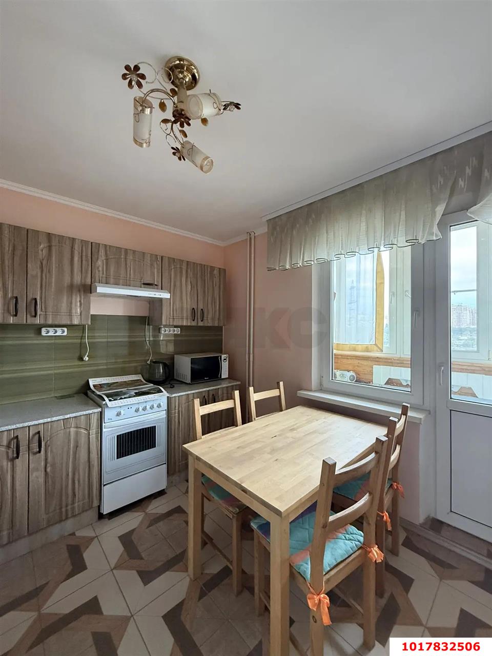 Фото №1: 1-комнатная квартира 42&nbsp;м², 8/16&nbsp;эт. - Краснодар, Карасунский внутригородской округ, мкр. Гидростроителей, ул. Парусная, 20/3