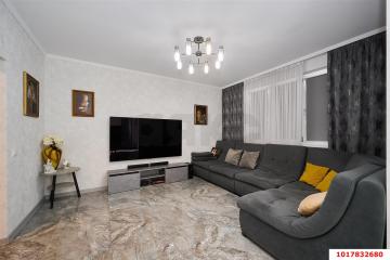 Фото №1: 2-комнатная квартира 77 м², 8/17 эт. - Краснодар, мкр. жилой комплекс Симфония, ул. Российская, 72/5