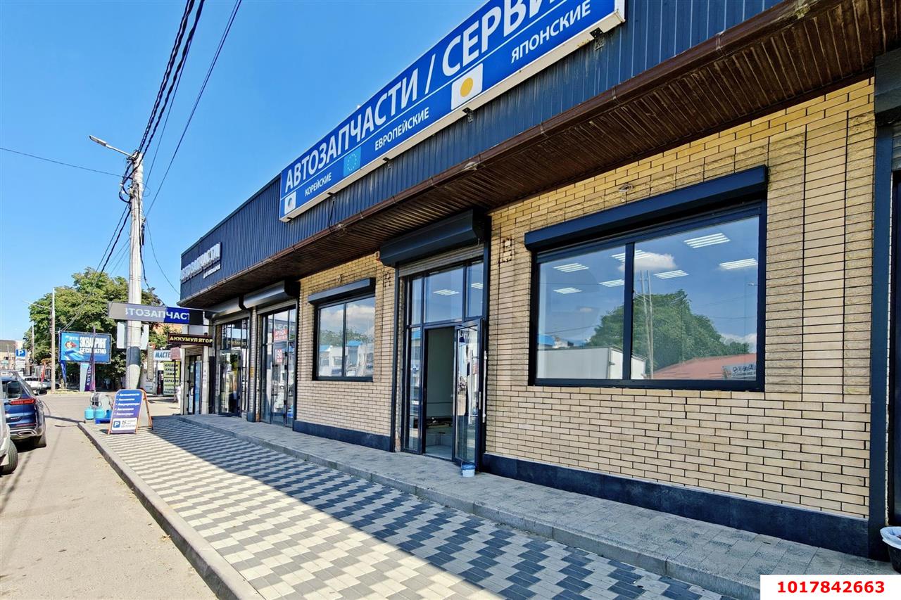 Фото №1: Торговое помещение 175&nbsp;м², 1/1&nbsp;эт. - Краснодар, Карасунский внутригородской округ, мкр. Камвольно-суконный Комбинат, ул. Уральская, 83А