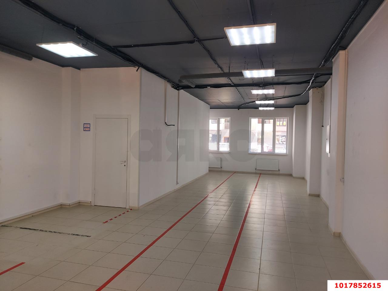 Фото №4: Торговое помещение 84&nbsp;м², 1/17&nbsp;эт. - Краснодар, Карасунский внутригородской округ, Черёмушки, мкр. ЖК Привилегия, ул. Селезнёва, 4/15к1