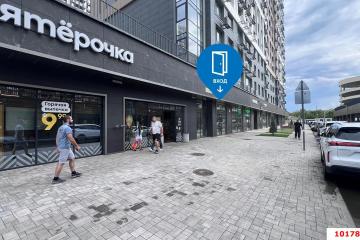 Фото №1: Торговое помещение 46 м², 1/20 эт. - Краснодар, мкр. ЖК Все Свои Вип, ул. Колхозная, 5/2к4
