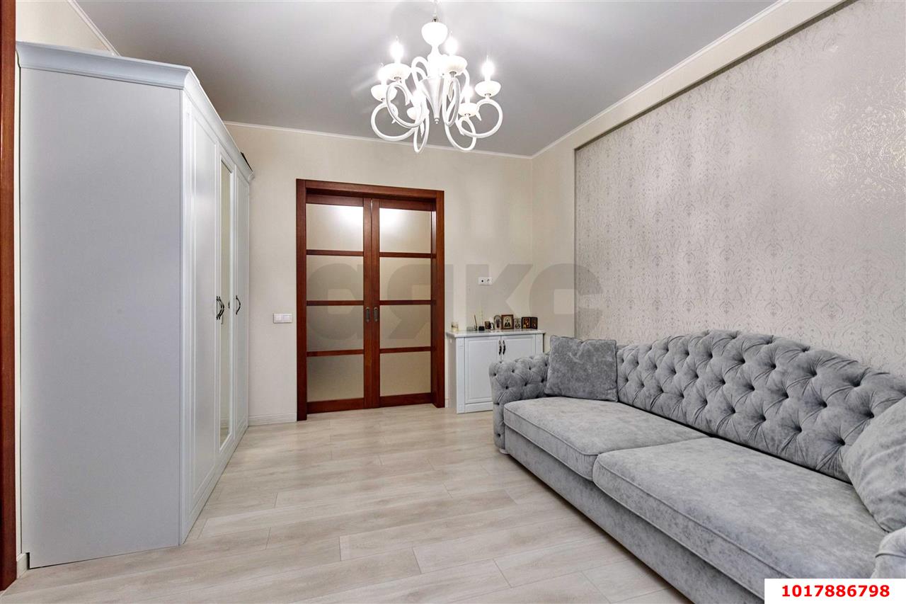 Фото №3: 2-комнатная квартира 70&nbsp;м², 8/16&nbsp;эт. - Краснодар, Центральный внутригородской округ, мкр. Завод Измерительных Приборов, ул. Московская, 59