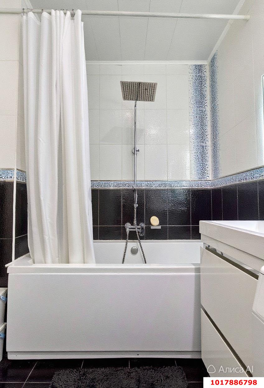 Фото №8: 2-комнатная квартира 70&nbsp;м², 8/16&nbsp;эт. - Краснодар, Центральный внутригородской округ, мкр. Завод Измерительных Приборов, ул. Московская, 59