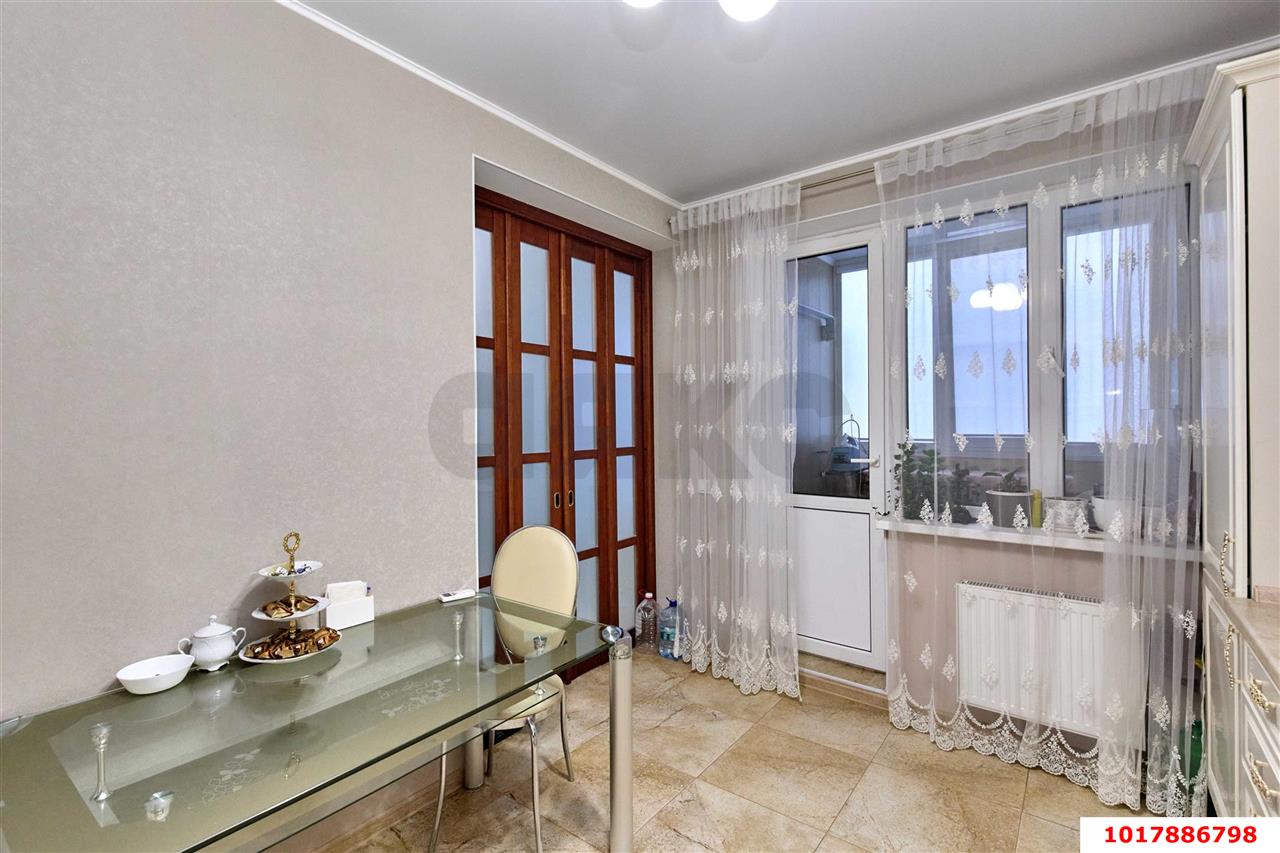 Фото №6: 2-комнатная квартира 70&nbsp;м², 8/16&nbsp;эт. - Краснодар, Центральный внутригородской округ, мкр. Завод Измерительных Приборов, ул. Московская, 59