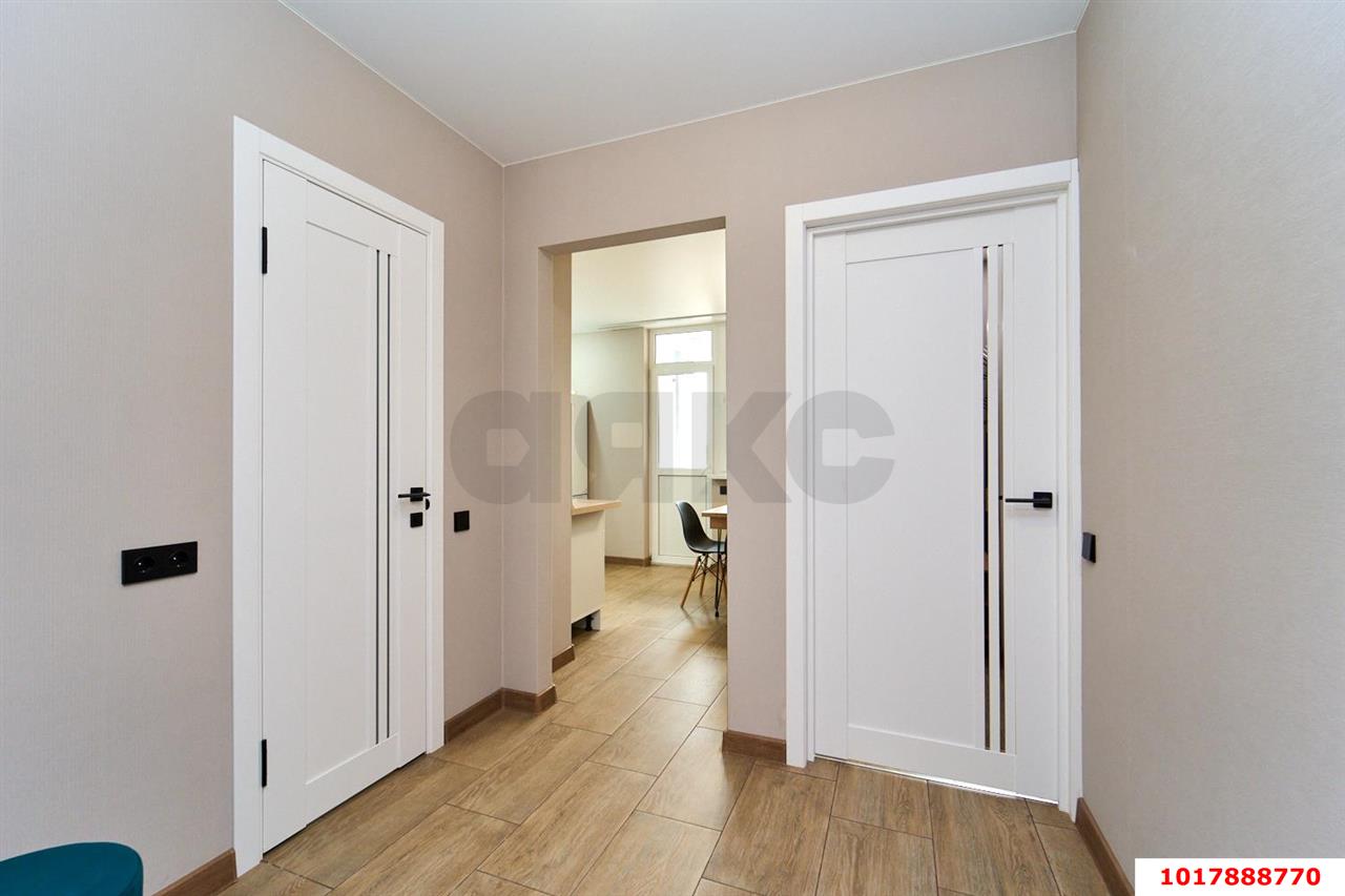 Фото №9: 1-комнатная квартира 40&nbsp;м², 13/19&nbsp;эт. - Краснодар, Прикубанский внутригородской округ, Микрохирургии глаза, мкр. жилой комплекс Сограт, ул. Красных Партизан, 4/15