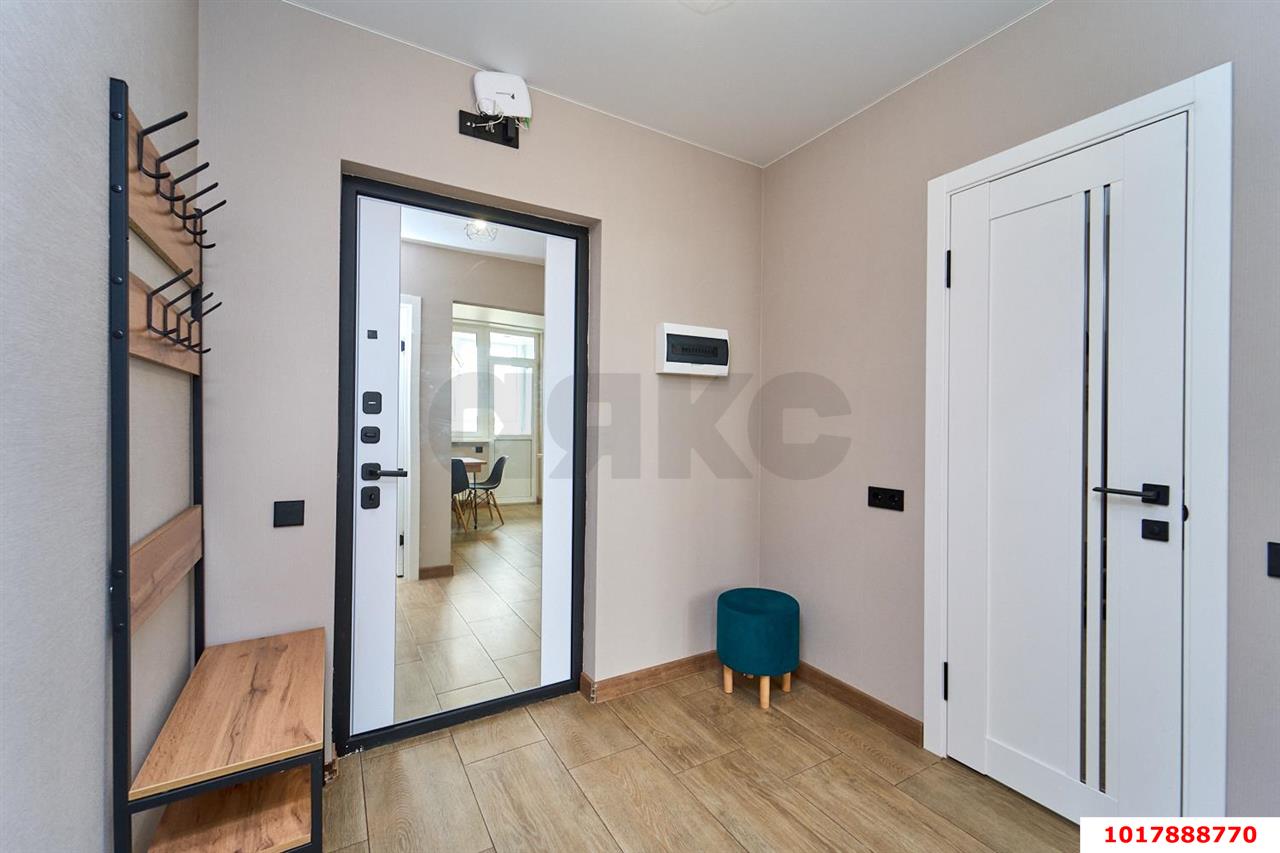 Фото №8: 1-комнатная квартира 40&nbsp;м², 13/19&nbsp;эт. - Краснодар, Прикубанский внутригородской округ, Микрохирургии глаза, мкр. жилой комплекс Сограт, ул. Красных Партизан, 4/15