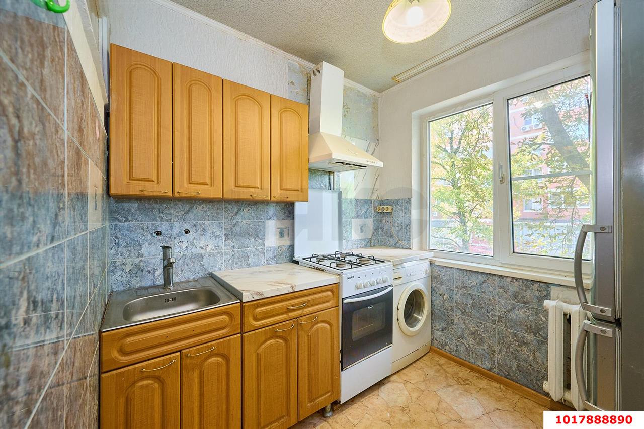 Фото №10: 3-комнатная квартира 61&nbsp;м², 2/5&nbsp;эт. - Краснодар, Центральный внутригородской округ, мкр. Центральный, ул. Леваневского, 191