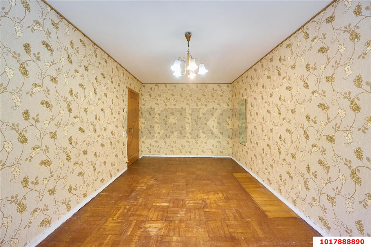 Фото №6: 3-комнатная квартира 61&nbsp;м², 2/5&nbsp;эт. - Краснодар, Центральный внутригородской округ, мкр. Центральный, ул. Леваневского, 191