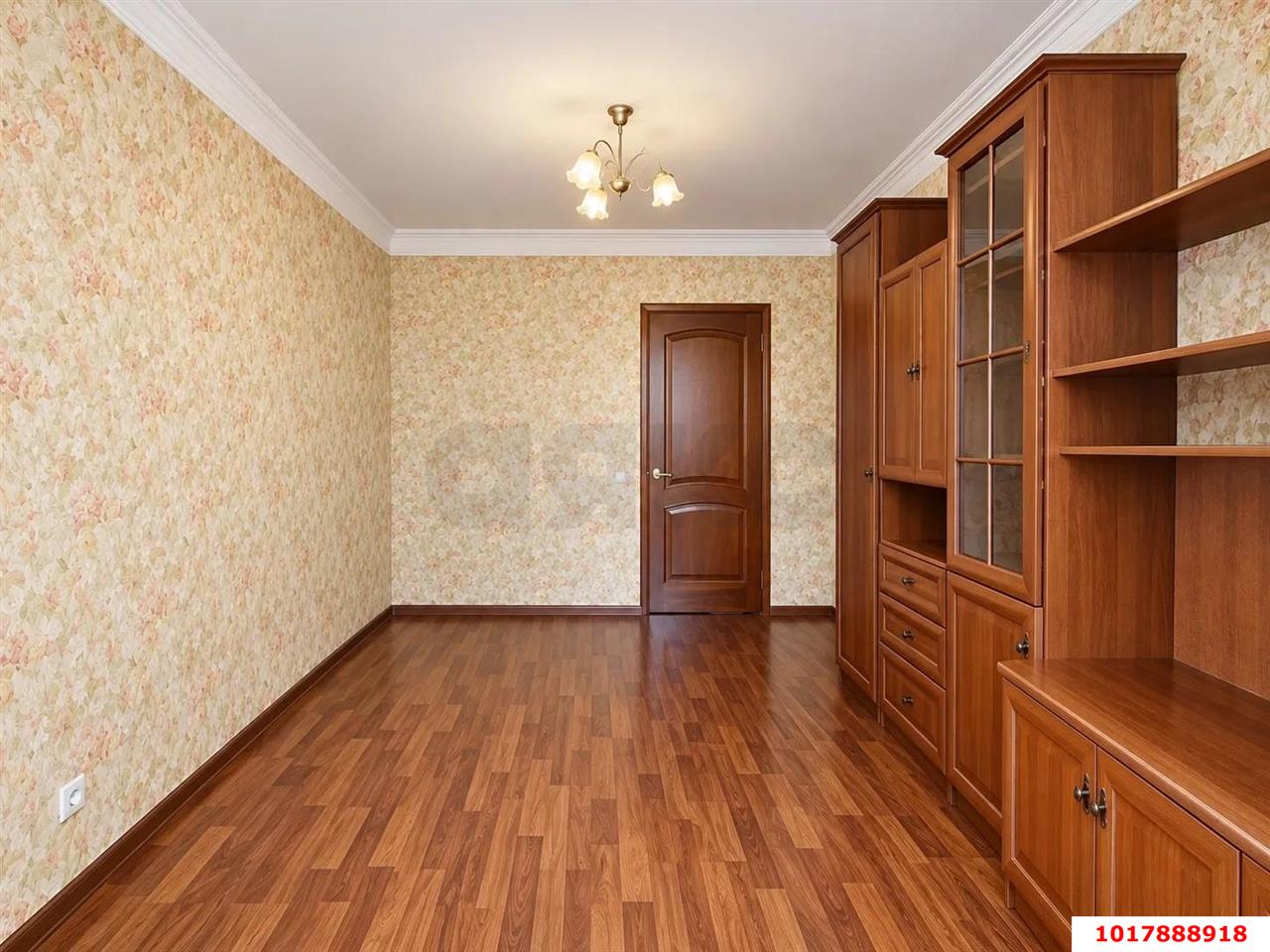 Фото №5: 3-комнатная квартира 80&nbsp;м², 10/10&nbsp;эт. - Краснодар, Западный внутригородской округ, мкр. Юбилейный, пр-кт Чекистов, 13
