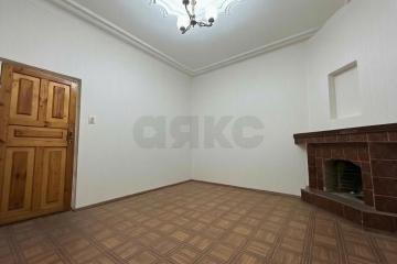 Фото №1: 1-комнатная квартира 31 м², 1/2 эт. - Краснодар, мкр. Центральный, ул. Рашпилевская, 119
