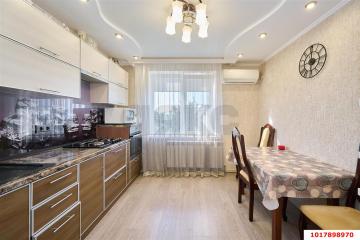 Фото №1: 4-комнатная квартира 81 м², 4/4 эт. - Краснодар, ж/м Учхоз Кубань, ул. Красная, 13