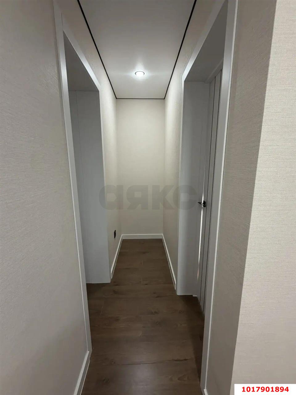 Фото №13: 3-комнатная квартира 60&nbsp;м², 3/5&nbsp;эт. - Краснодар, Центральный внутригородской округ, мкр. Завод Измерительных Приборов, ул. Курчатова, 10
