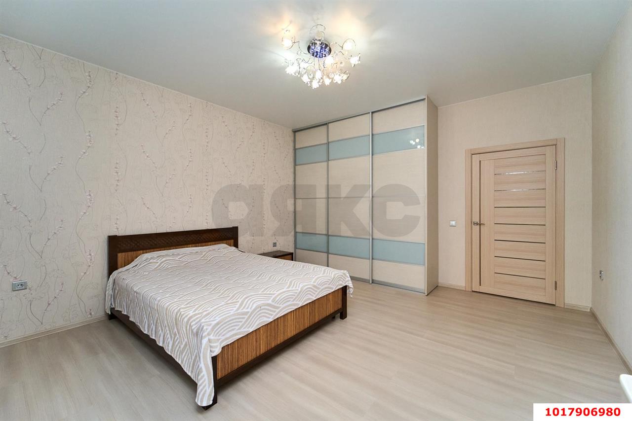 Фото №5: 2-комнатная квартира 84&nbsp;м², 2/19&nbsp;эт. - Краснодар, Западный внутригородской округ, мкр. Горгаз, ул. Николая Кондратенко, 6к1