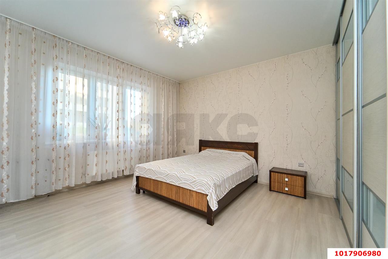 Фото №6: 2-комнатная квартира 84&nbsp;м², 2/19&nbsp;эт. - Краснодар, Западный внутригородской округ, мкр. Горгаз, ул. Николая Кондратенко, 6к1