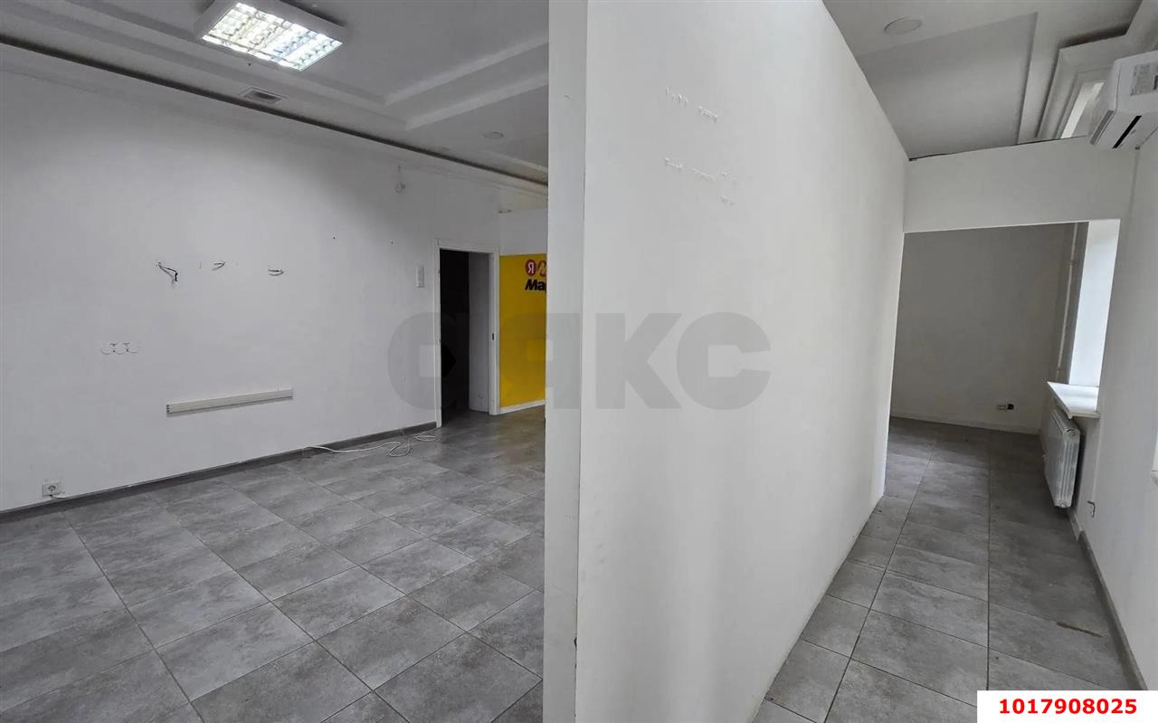 Фото №6: Торговое помещение 63&nbsp;м², 1/14&nbsp;эт. - Краснодар, Карасунский внутригородской округ, мкр. Комсомольский, ул. Сормовская, 181