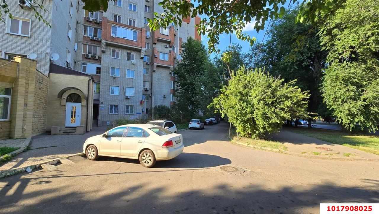 Фото №3: Торговое помещение 63&nbsp;м², 1/14&nbsp;эт. - Краснодар, Карасунский внутригородской округ, мкр. Комсомольский, ул. Сормовская, 181