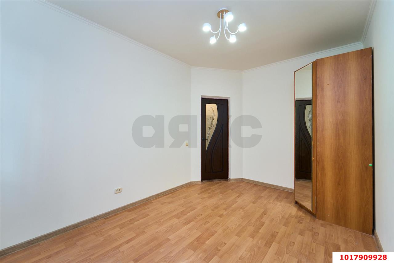 Фото №6: 1-комнатная квартира 39&nbsp;м², 2/4&nbsp;эт. - Краснодар, Прикубанский внутригородской округ, мкр. Краевая Клиническая Больница, ул. Домбайская, 2/1