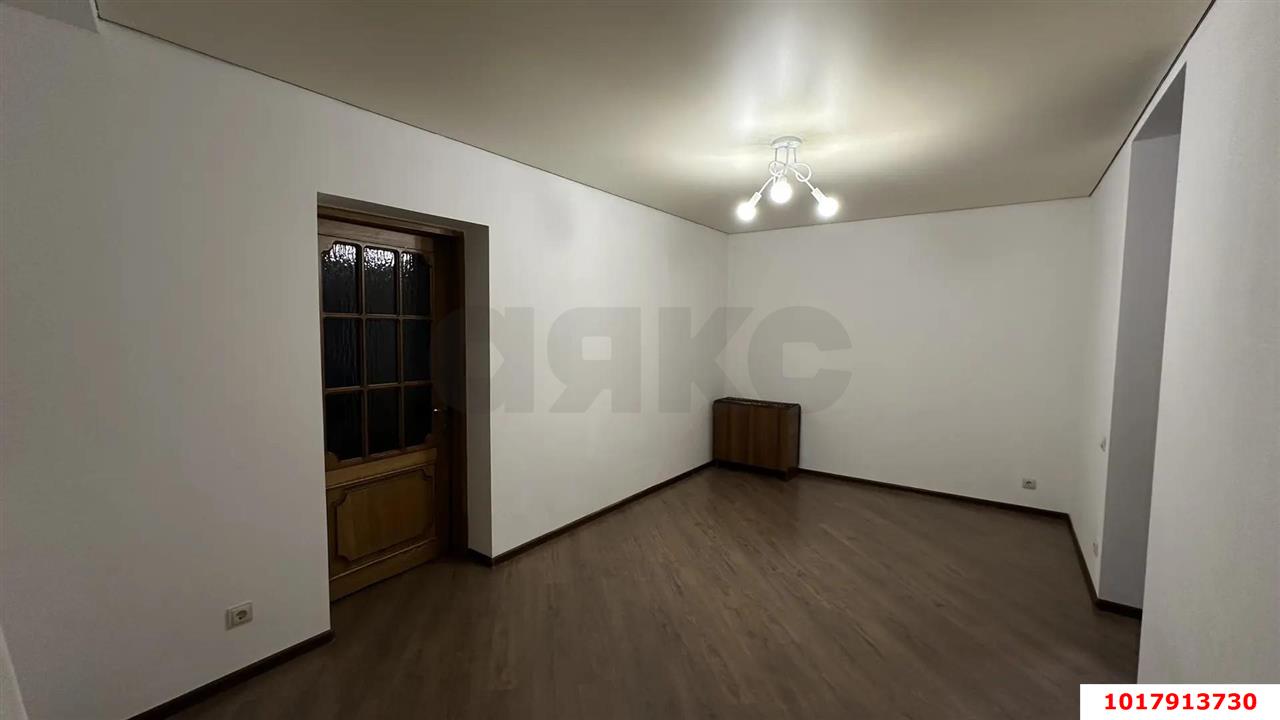Фото №7: 4-комнатная квартира 92&nbsp;м², 1/5&nbsp;эт. - Яблоновский, ул. Железнодорожная, 5