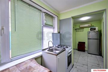 Фото №1: 2-комнатная квартира 44 м², 1/1 эт. - Краснодар, мкр. Центральный, ул. Кузнечная, 39
