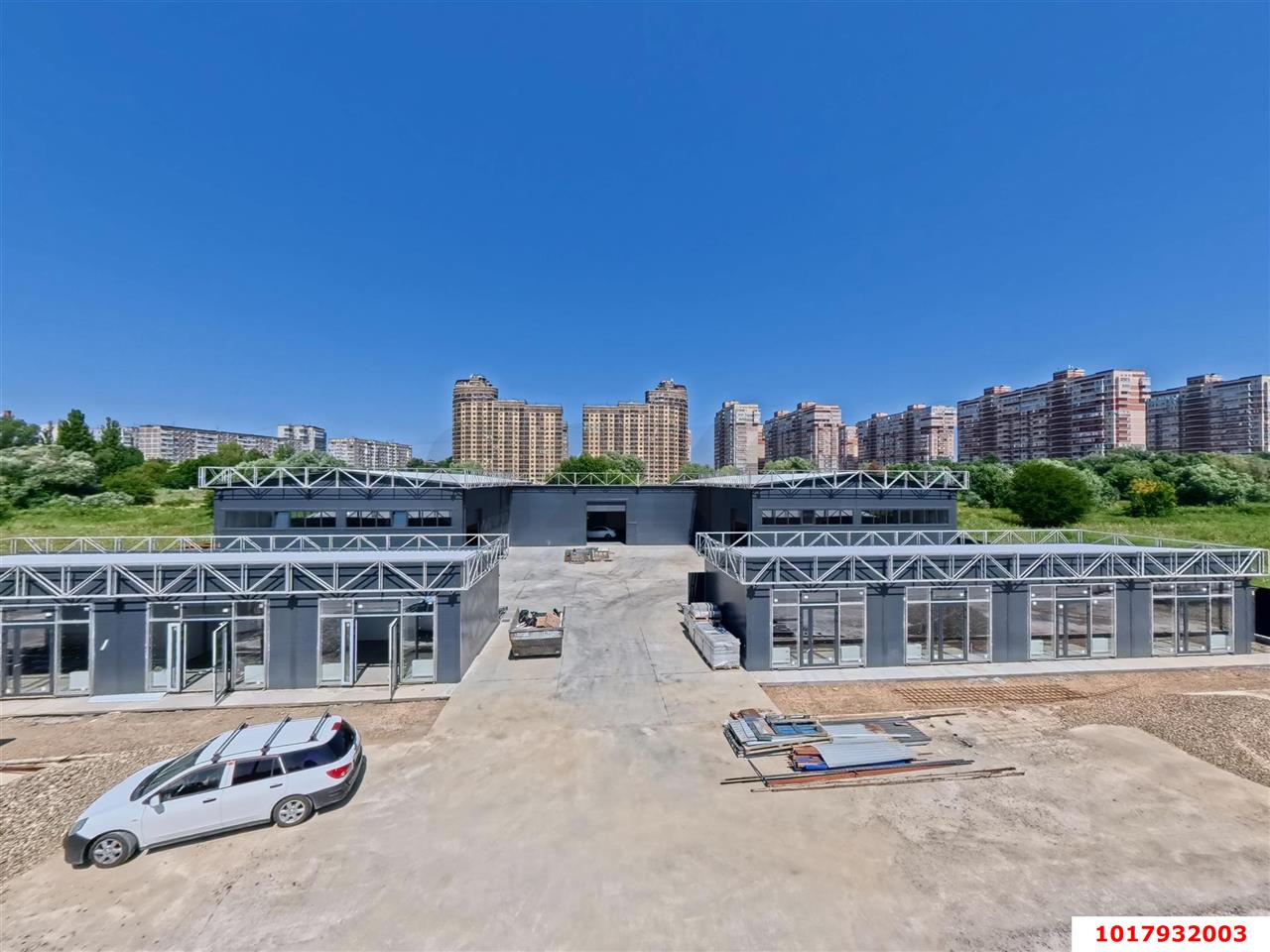 Фото №1: Торговое помещение 236&nbsp;м², 1/1&nbsp;эт. - Краснодар, мкр. Карасунский внутригородской округ, ул. имени Мецената Лю Трахова, 14/1