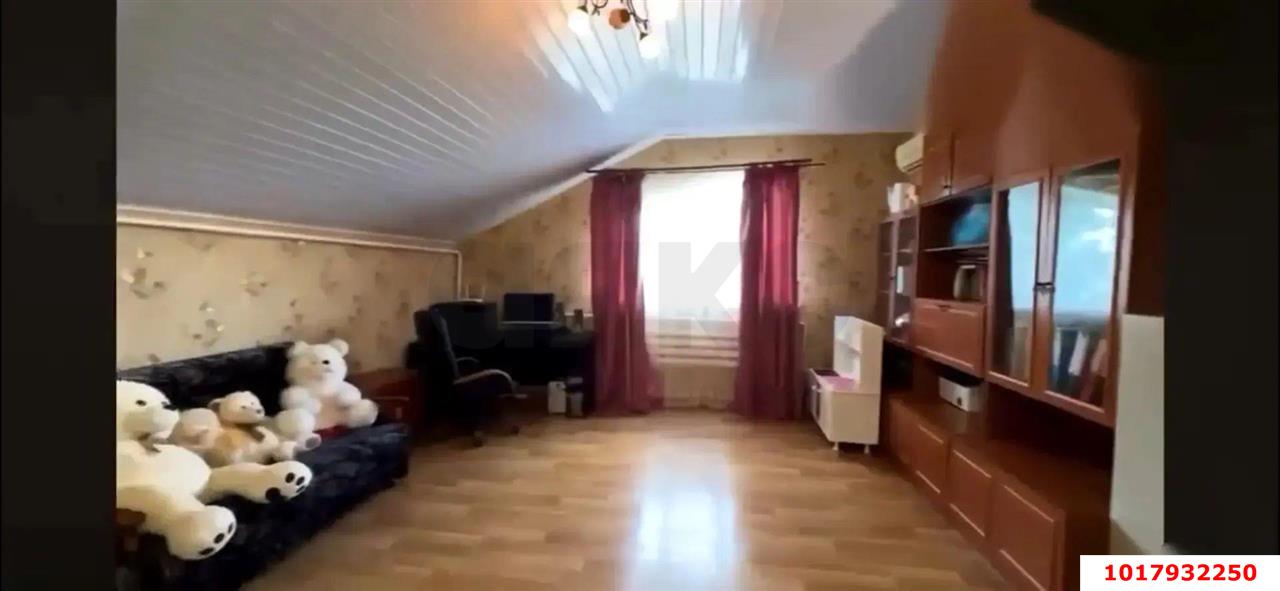 Фото №4: Дом 268&nbsp;м² + 10&nbsp;сот., 3&nbsp;эт. - Краснодар, Прикубанский внутригородской округ, мкр. Отделение № 1 ОПХ Колос, ул. Клеверная, 27