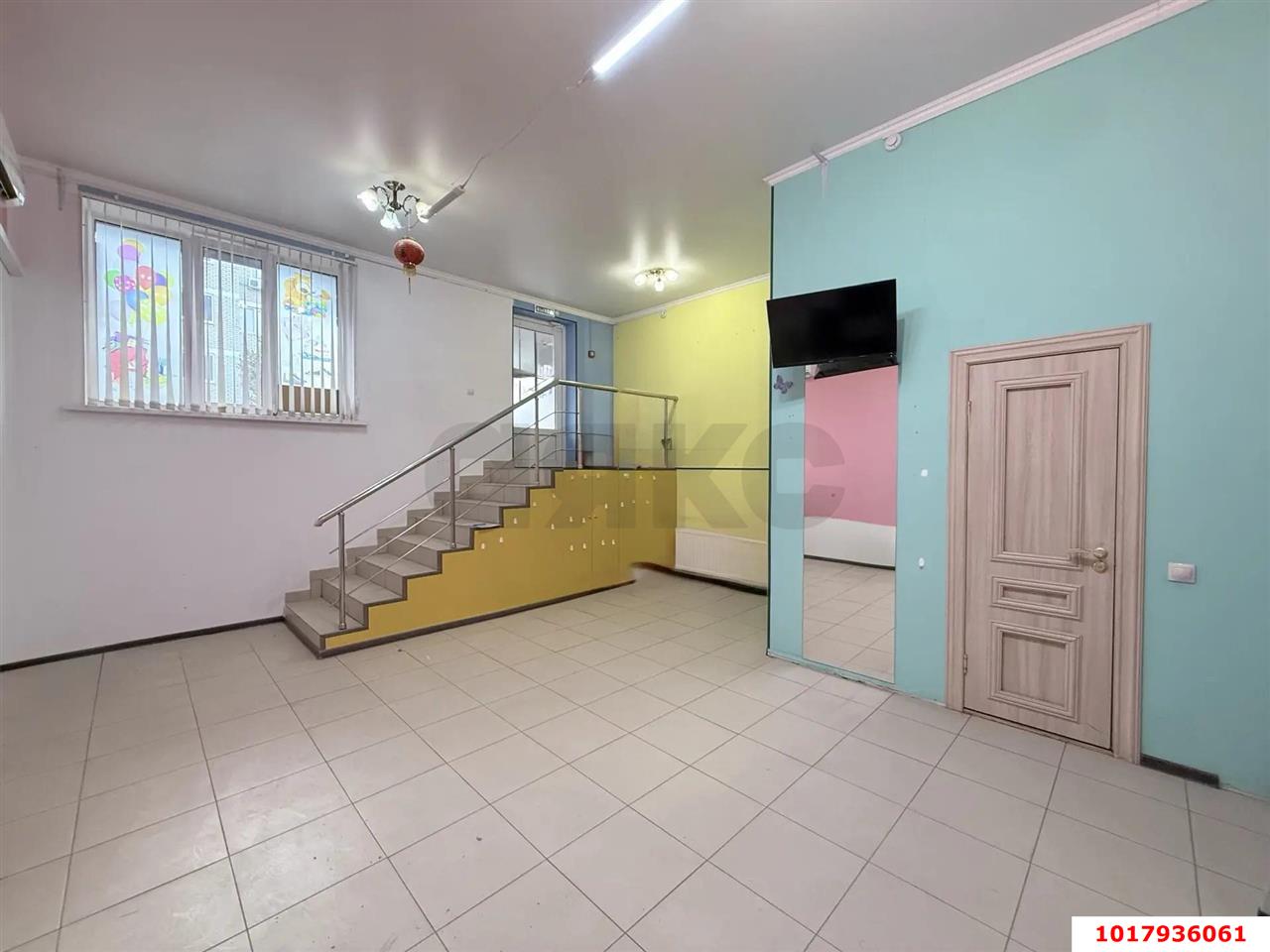 Фото №2: Торговое помещение 33&nbsp;м², 8&nbsp;эт. - Краснодар, Прикубанский внутригородской округ, мкр. Музыкальный, ул. Московская, 158/1