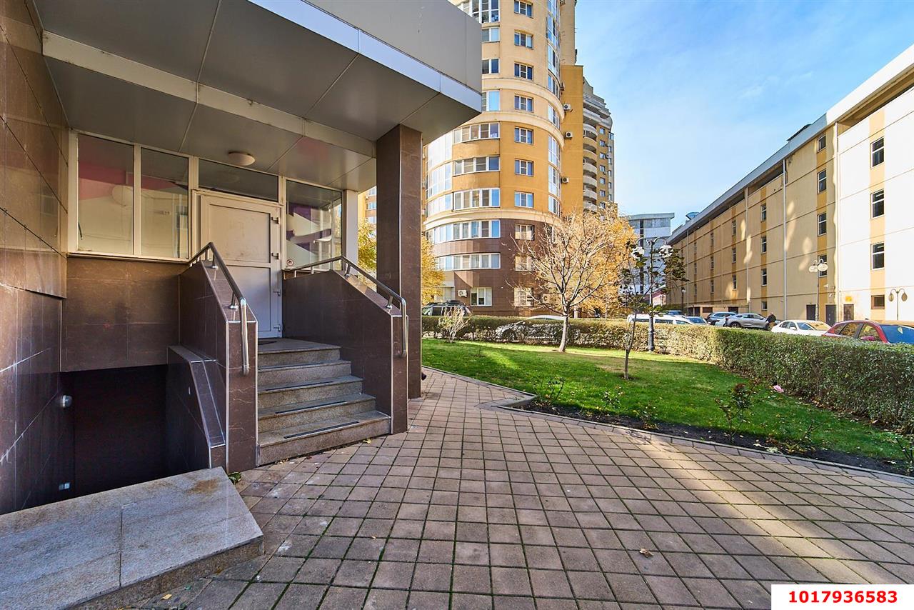 Фото №7: Торговое помещение 90&nbsp;м², 1/24&nbsp;эт. - Краснодар, Кожзавод, ЖК Европейский, мкр. Западный внутригородской округ, ул. Кожевенная, 26