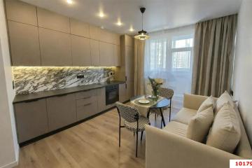 Фото №1: 2-комнатная квартира 45 м², 4/16 эт. - Краснодар, мкр. жилой комплекс Ракурс, ул. имени Героя Ростовского, 8к6