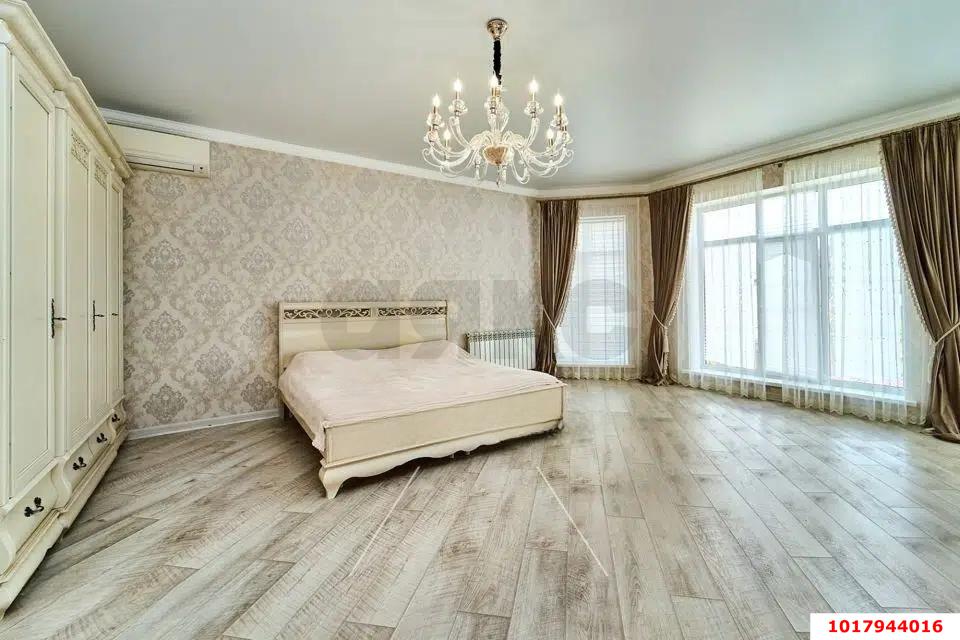 Фото №10: Дом 150&nbsp;м² + 4&nbsp;сот., 2&nbsp;эт. - Краснодар, Прикубанский внутригородской округ, мкр. Парковый, пр-д 1-й Звенигородский, 6