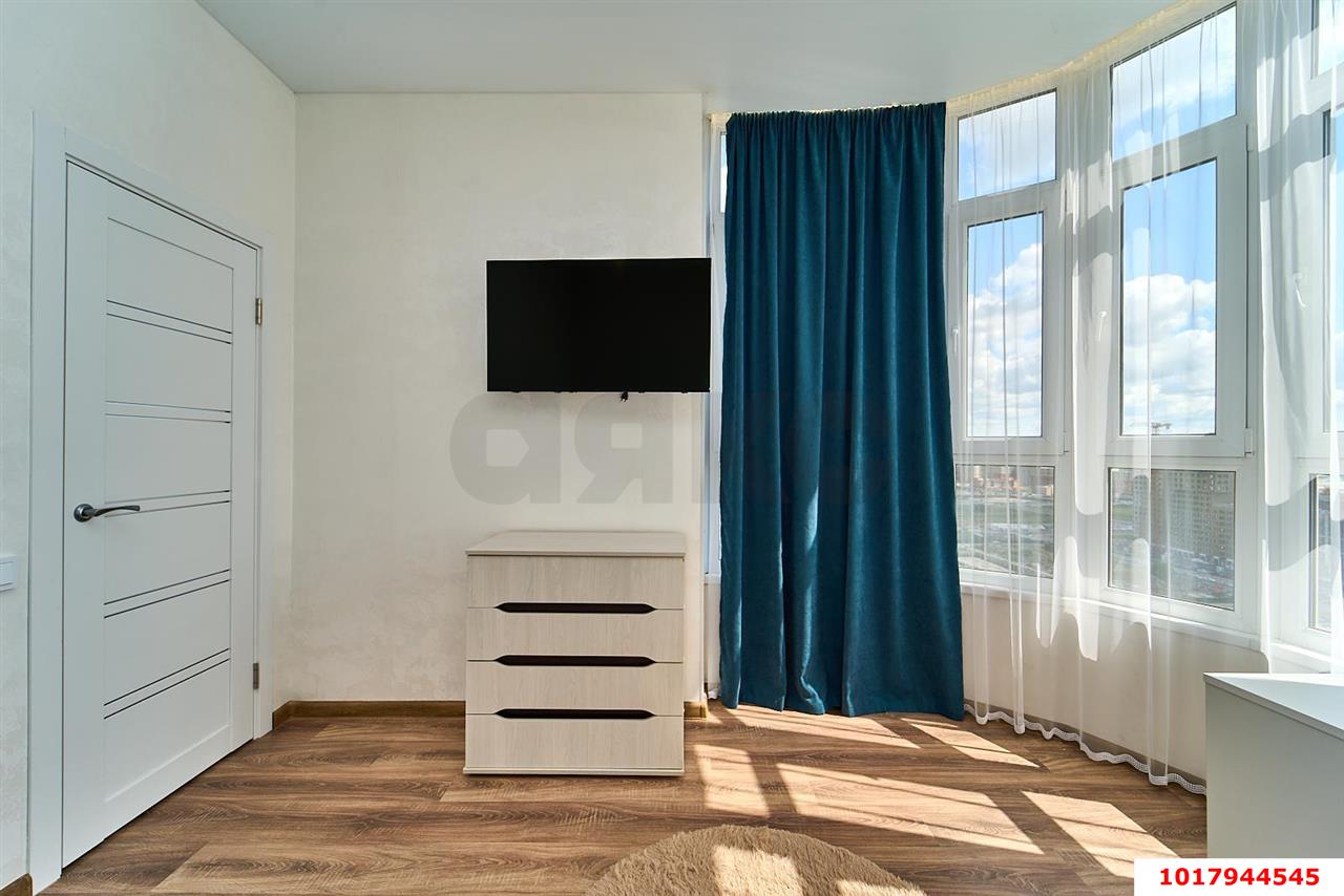 Фото №5: 2-комнатная квартира 30&nbsp;м², 20/22&nbsp;эт. - Краснодар, Прикубанский внутригородской округ, мкр. ЖК Красная Площадь, ул. Конгрессная, 19/3