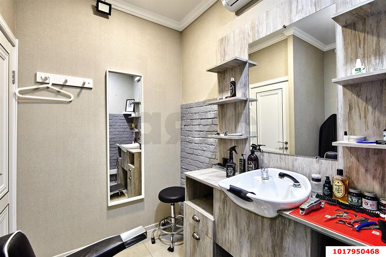 Фото №8: Торговое помещение 61&nbsp;м², 17&nbsp;эт. - Краснодар, Прикубанский внутригородской округ, Панорама, мкр. ЖК Смоленский, ул. Восточно-Кругликовская, 34