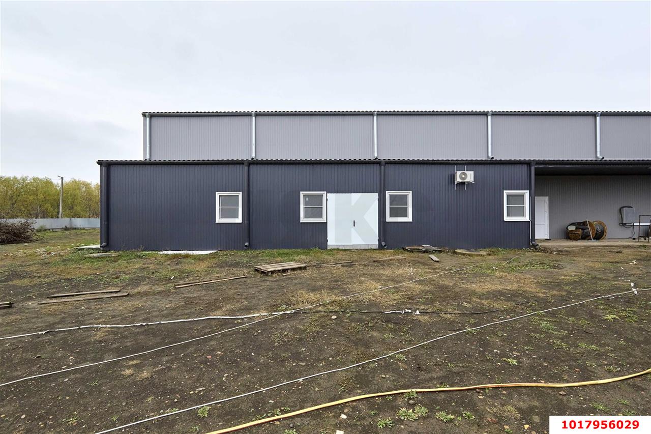Фото №3: Производственное помещение 2600&nbsp;м², 1/1&nbsp;эт. - Кореновск, мкр. 2-й квартал, ул. Бувальцева, 89