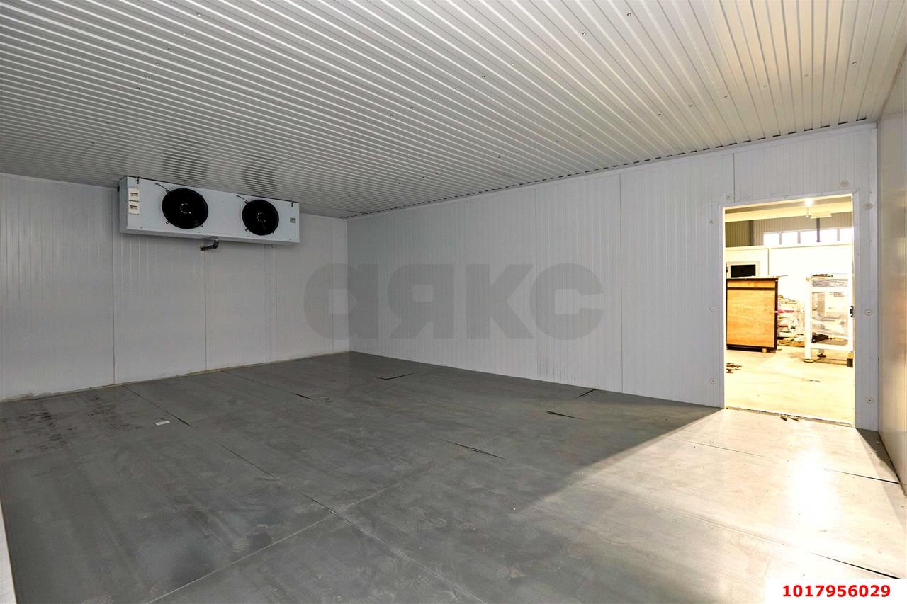 Фото №6: Производственное помещение 2600&nbsp;м², 1/1&nbsp;эт. - Кореновск, мкр. 2-й квартал, ул. Бувальцева, 89