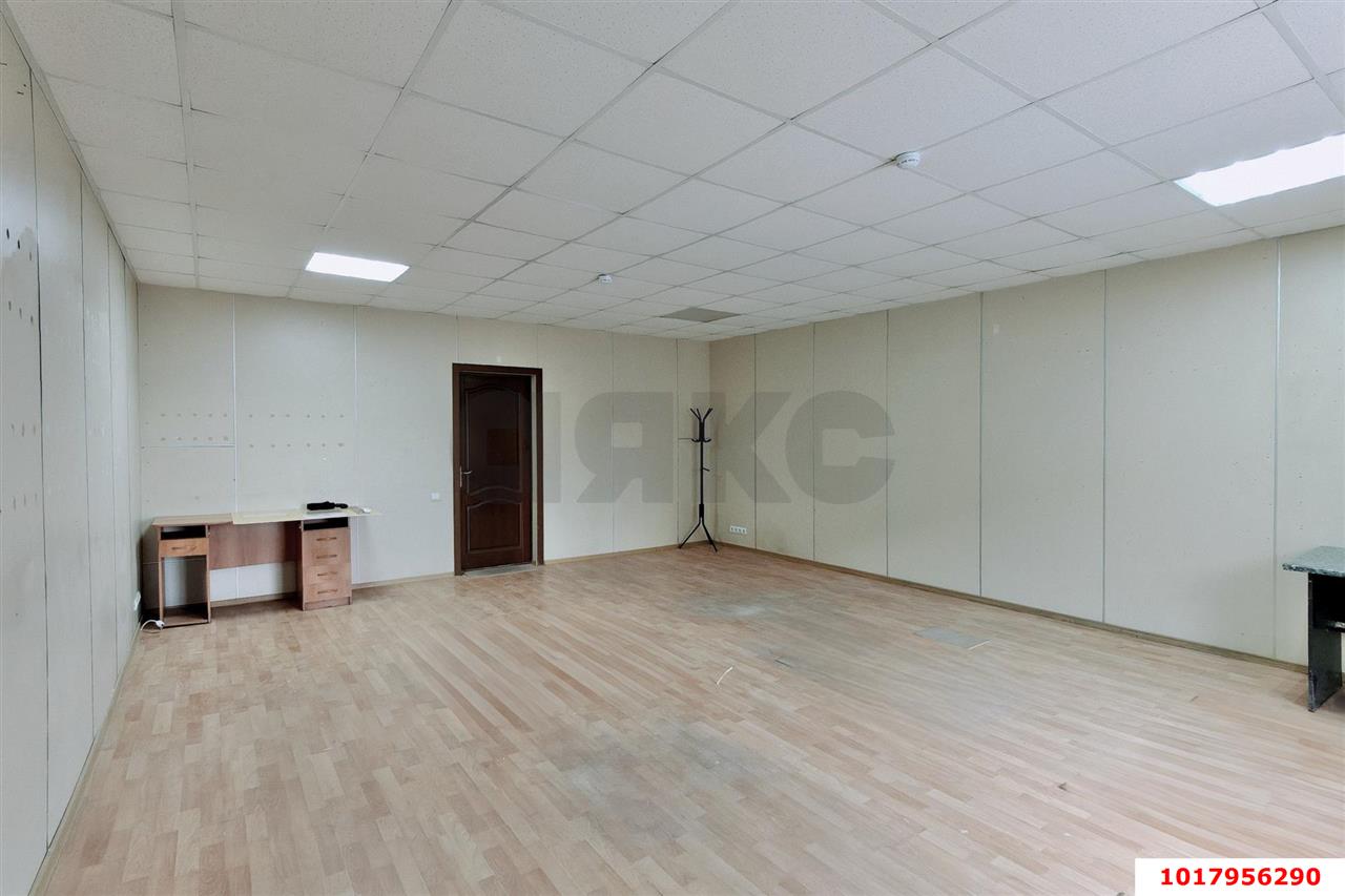 Фото №2: Коммерция 375&nbsp;м², 2/2&nbsp;эт. - Краснодар, Карасунский внутригородской округ, мкр. Хлопчато-бумажный Комбинат, ул. Сормовская, 7