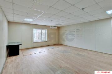 Фото №1: Коммерция 375 м², 2/2 эт. - Краснодар, мкр. Хлопчато-бумажный Комбинат, ул. Сормовская, 7