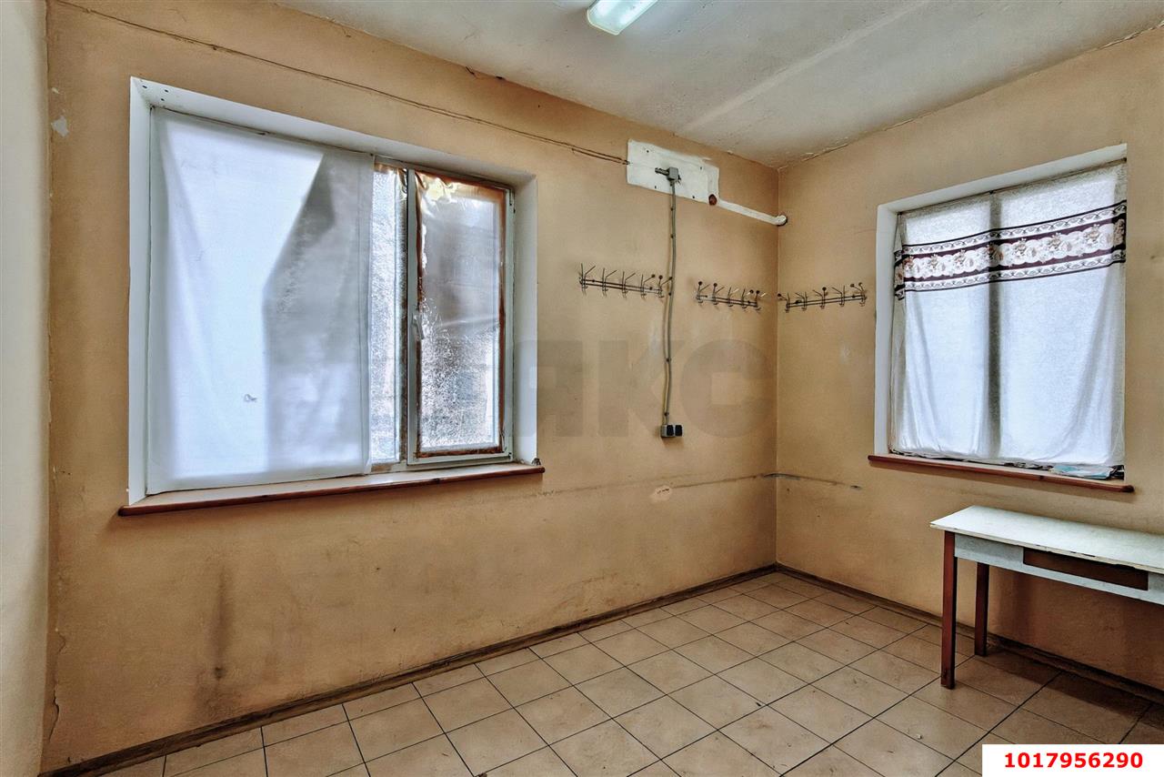 Фото №18: Коммерция 375&nbsp;м², 2/2&nbsp;эт. - Краснодар, Карасунский внутригородской округ, мкр. Хлопчато-бумажный Комбинат, ул. Сормовская, 7