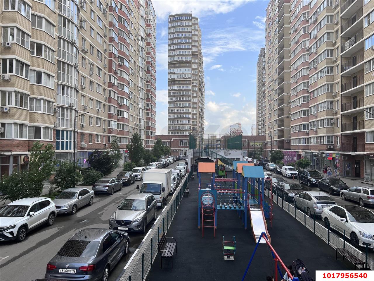 Фото №3: Торговое помещение 46&nbsp;м², 1/20&nbsp;эт. - Краснодар, Прикубанский внутригородской округ, имени Петра Метальникова, мкр. ЖК Времена Года 3, ул. Цезаря Куникова, 24к2
