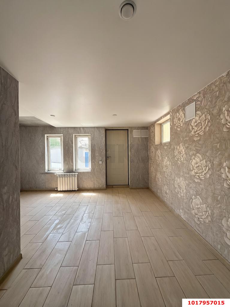 Фото №3: Дом 80&nbsp;м² + 1&nbsp;сот., 2&nbsp;эт. - Краснодар, Центральный внутригородской округ, мкр. Покровка, ул. Садовая