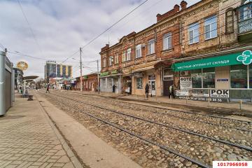 Фото №1: 1-комнатная квартира 40 м², 2/2 эт. - Краснодар, мкр. Центральный, ул. Коммунаров, 92