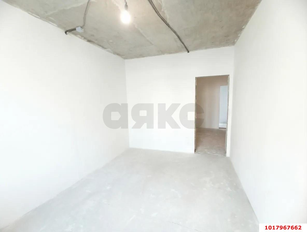 Фото №3: 2-комнатная квартира 65&nbsp;м², 3/16&nbsp;эт. - Краснодар, Прикубанский внутригородской округ, мкр. жилой комплекс Зелёный театр, ул. Западный Обход, 39/1к6
