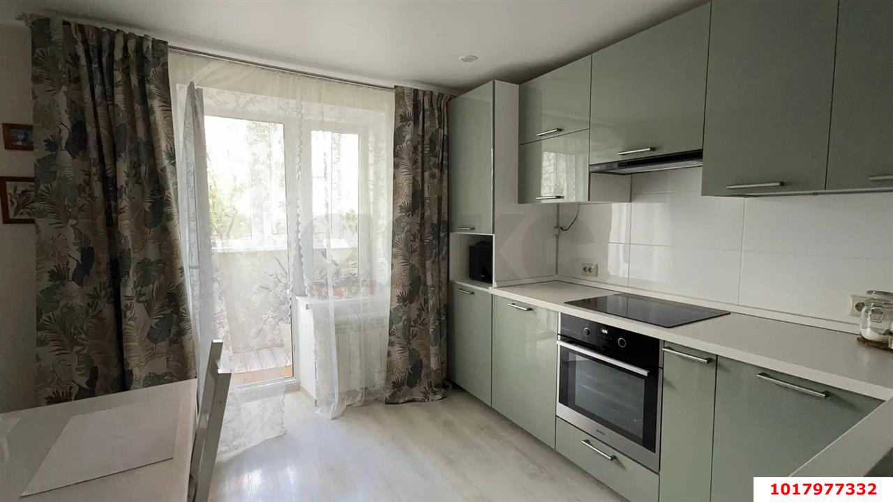 Фото №1: 3-комнатная квартира 90&nbsp;м², 5/10&nbsp;эт. - Краснодар, Прикубанский внутригородской округ, мкр. имени Н.И. Вавилова, ул. Вавилова, 18к1