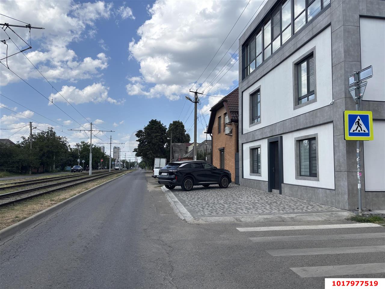 Фото №1: Отдельное здание 471&nbsp;м², 1/2&nbsp;эт. - Краснодар, Западный внутригородской округ, мкр. Фестивальный, ул. Каляева, 120