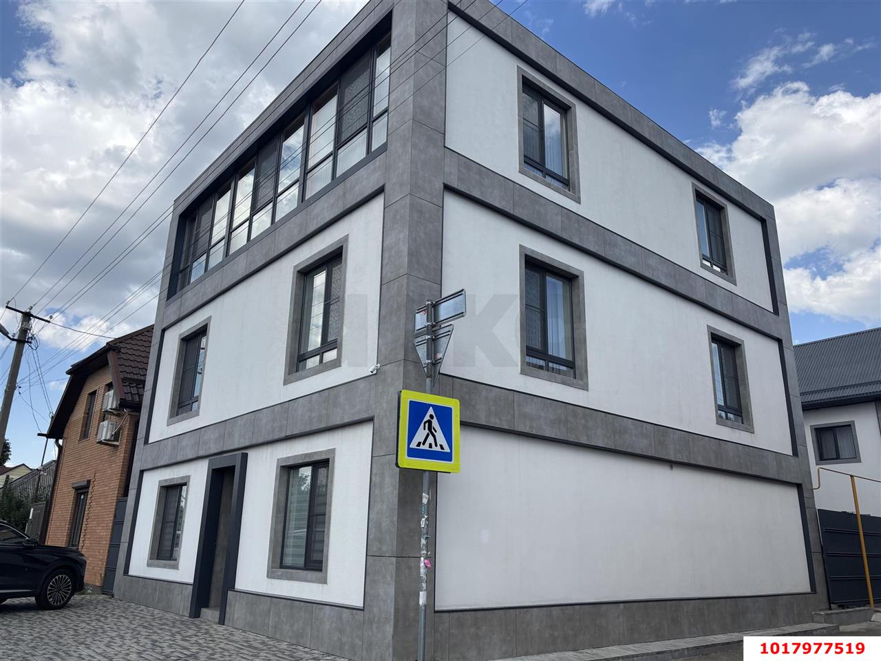 Фото №2: Отдельное здание 471&nbsp;м², 1/2&nbsp;эт. - Краснодар, Западный внутригородской округ, мкр. Фестивальный, ул. Каляева, 120