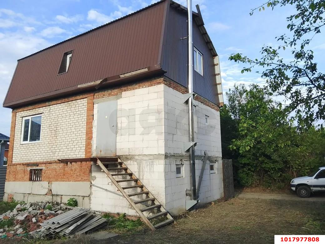 Фото №3: Дом 120&nbsp;м² + 4&nbsp;сот., 3&nbsp;эт. - Октябрьский, Прикубанский внутригородской округ, мкр. СНТ Компрессорщик, ул. Зелёная