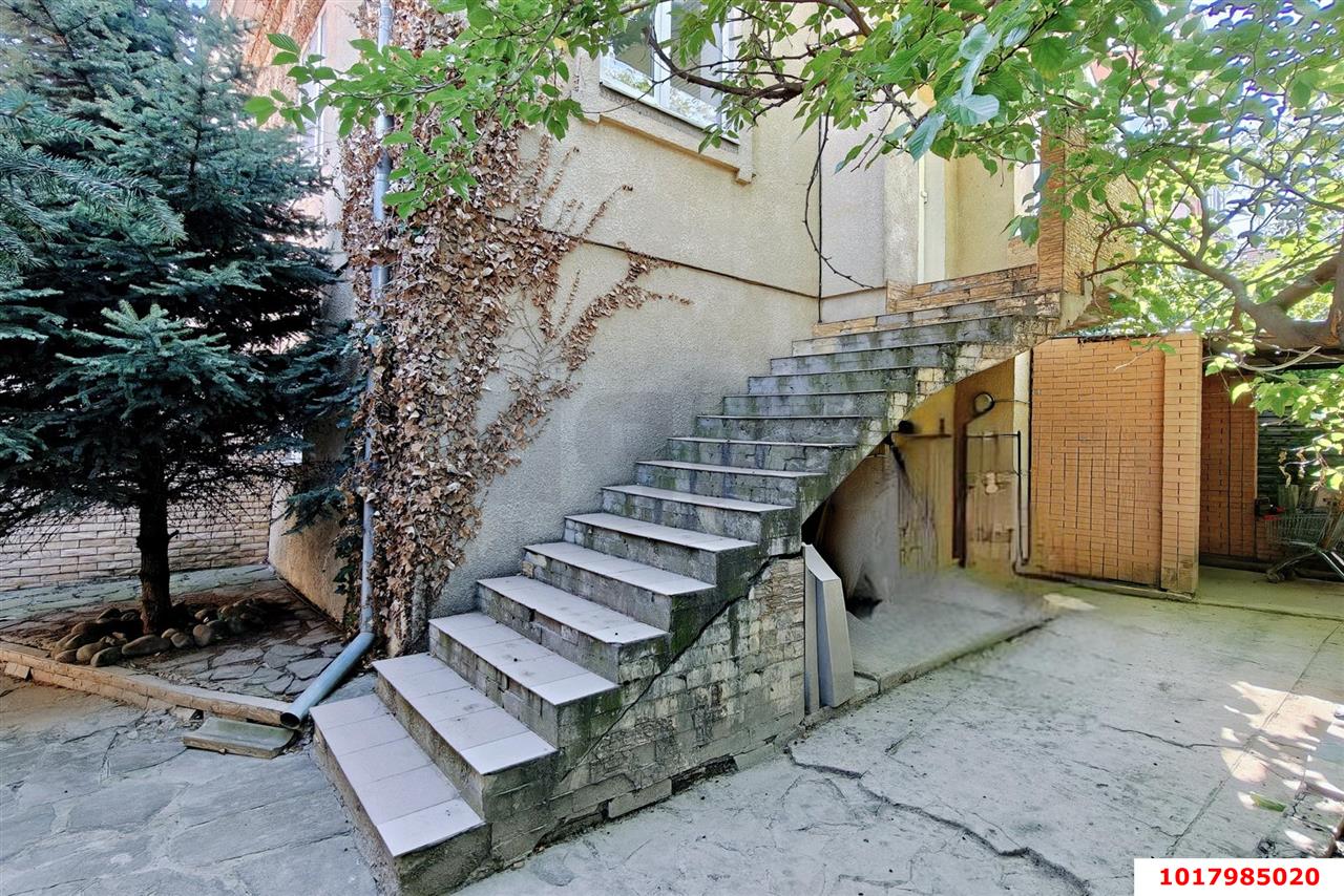 Фото №24: Дом 270&nbsp;м² + 8&nbsp;сот., 2&nbsp;эт. - Краснодар, Прикубанский внутригородской округ, Калинино, мкр. Завод Радиоизмерительных Приборов, ул. Есаульская, 60