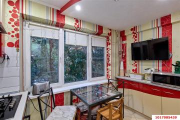 Фото №1: 2-комнатная квартира 48 м², 4/5 эт. - Краснодар, мкр. Западный внутригородской округ, ул. Красная, 159